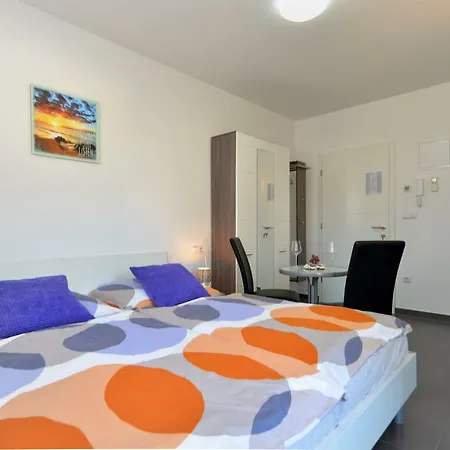 Marina 916 Apartment