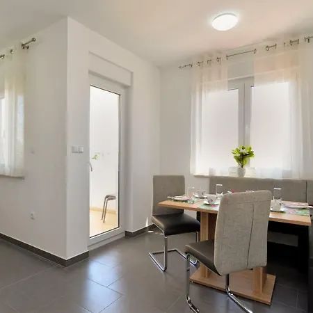 Apartment Marina 916