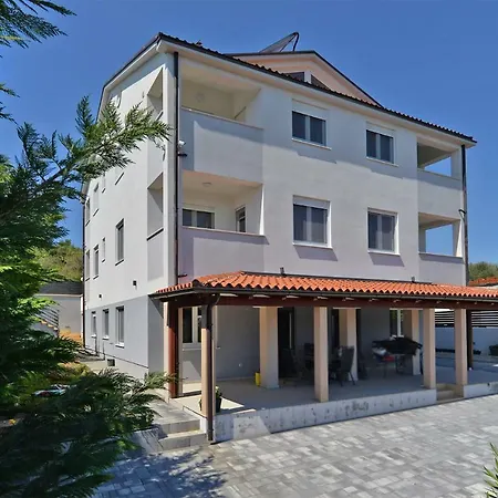 Apartment Marina 916 *